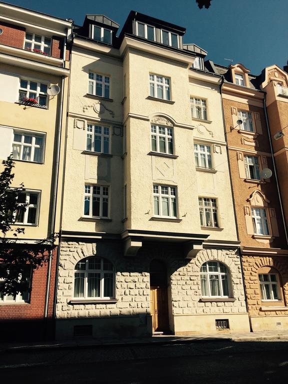 Apartment Karla Capka Street Karlovy Vary Exterior photo