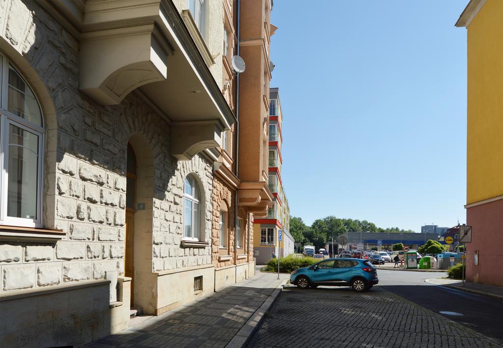 Apartment Karla Capka Street Karlovy Vary Exterior photo