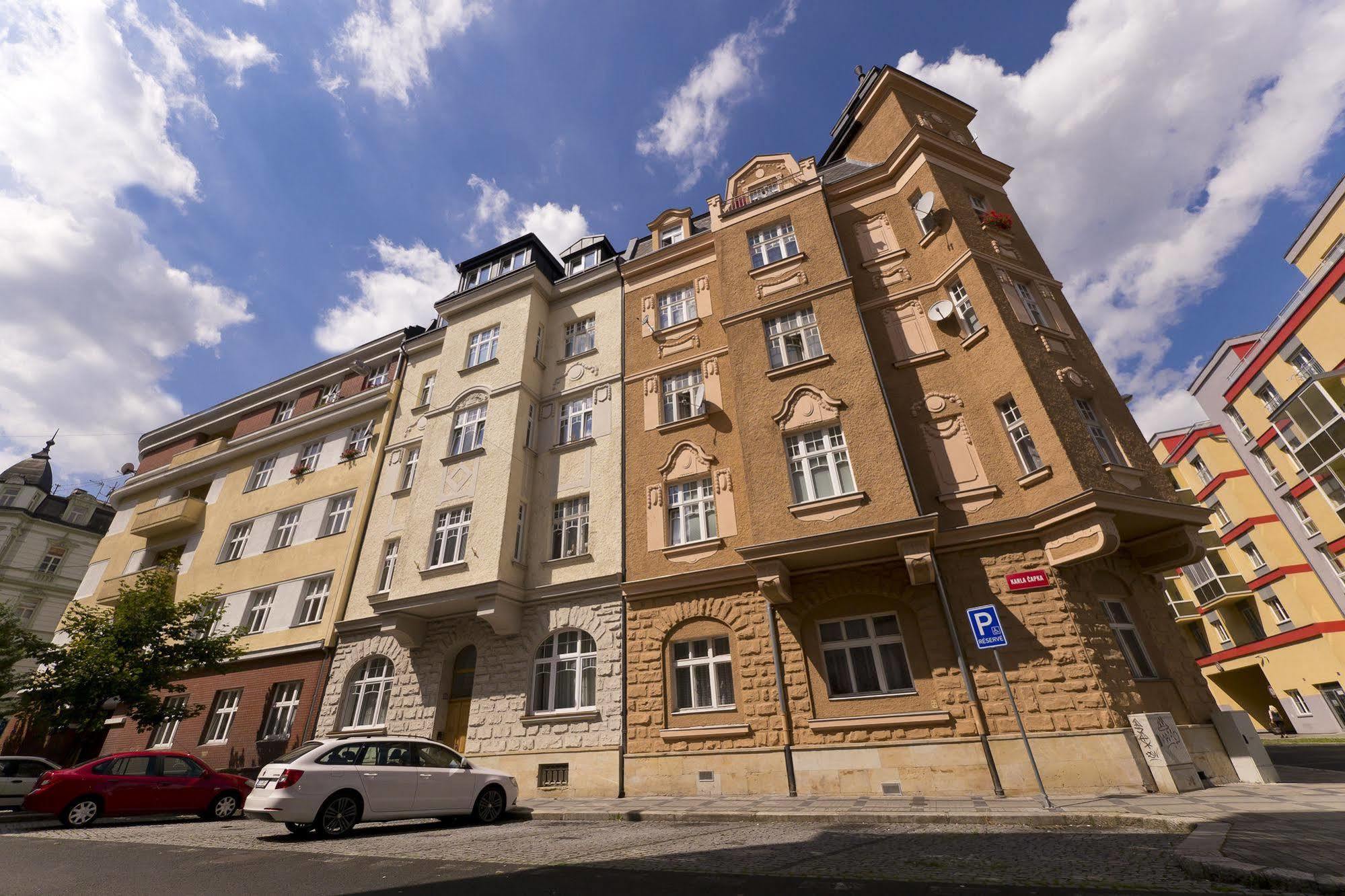 Apartment Karla Capka Street Karlovy Vary Exterior photo